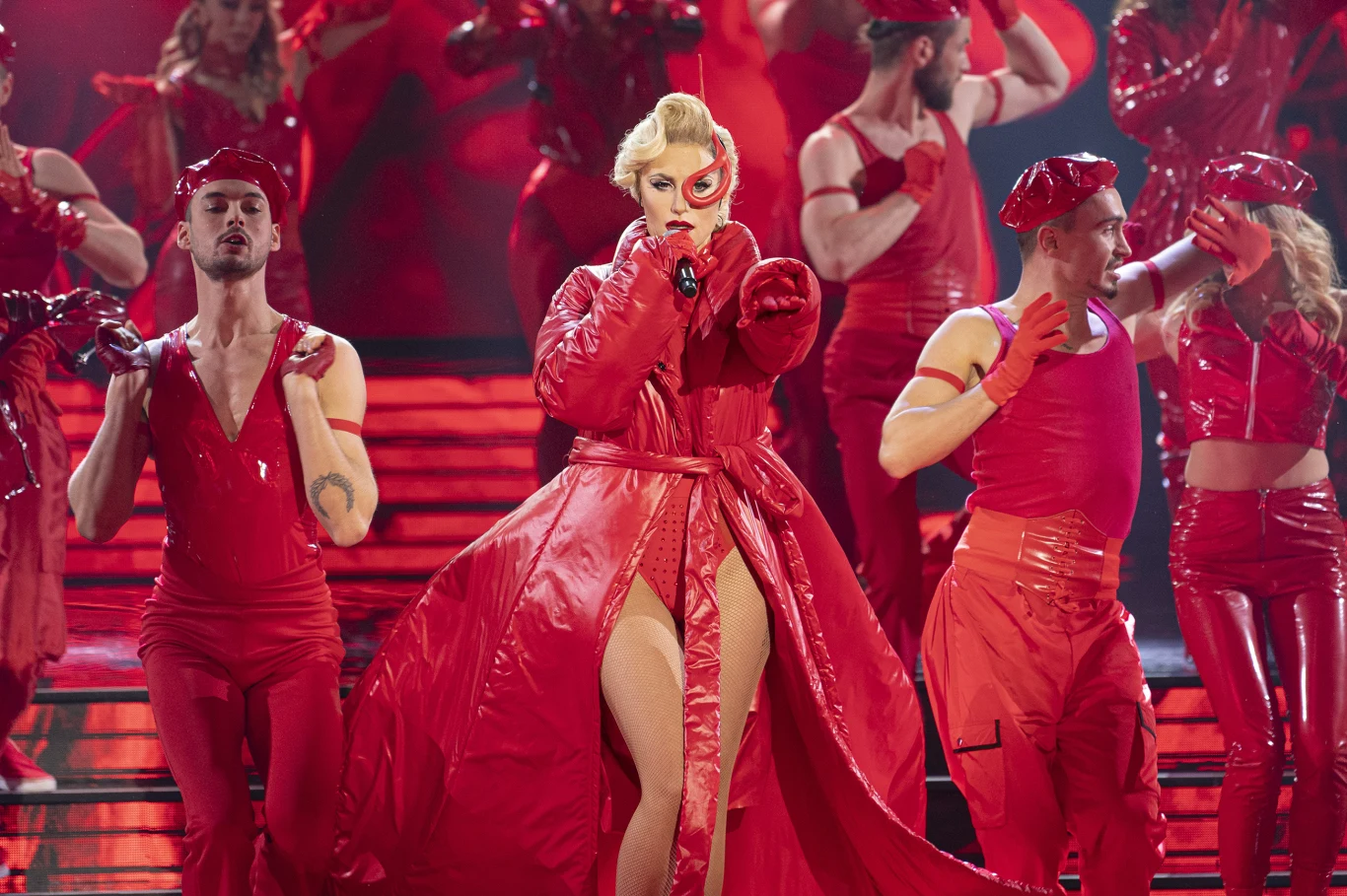 Julia Kamińska jako Lady Gaga w programie "Twoja twarz brzmi znajomo"