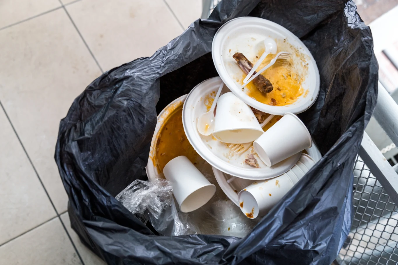 Zatłuszczone tworzywa sztuczne nie nadają się do recyklingu