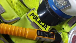 48-latek miał w organizmie dwa promile alkoholu, prowadził pojazd bez kasku, a między nogami przewoził psa (zdjęcie ilustracyjne) 