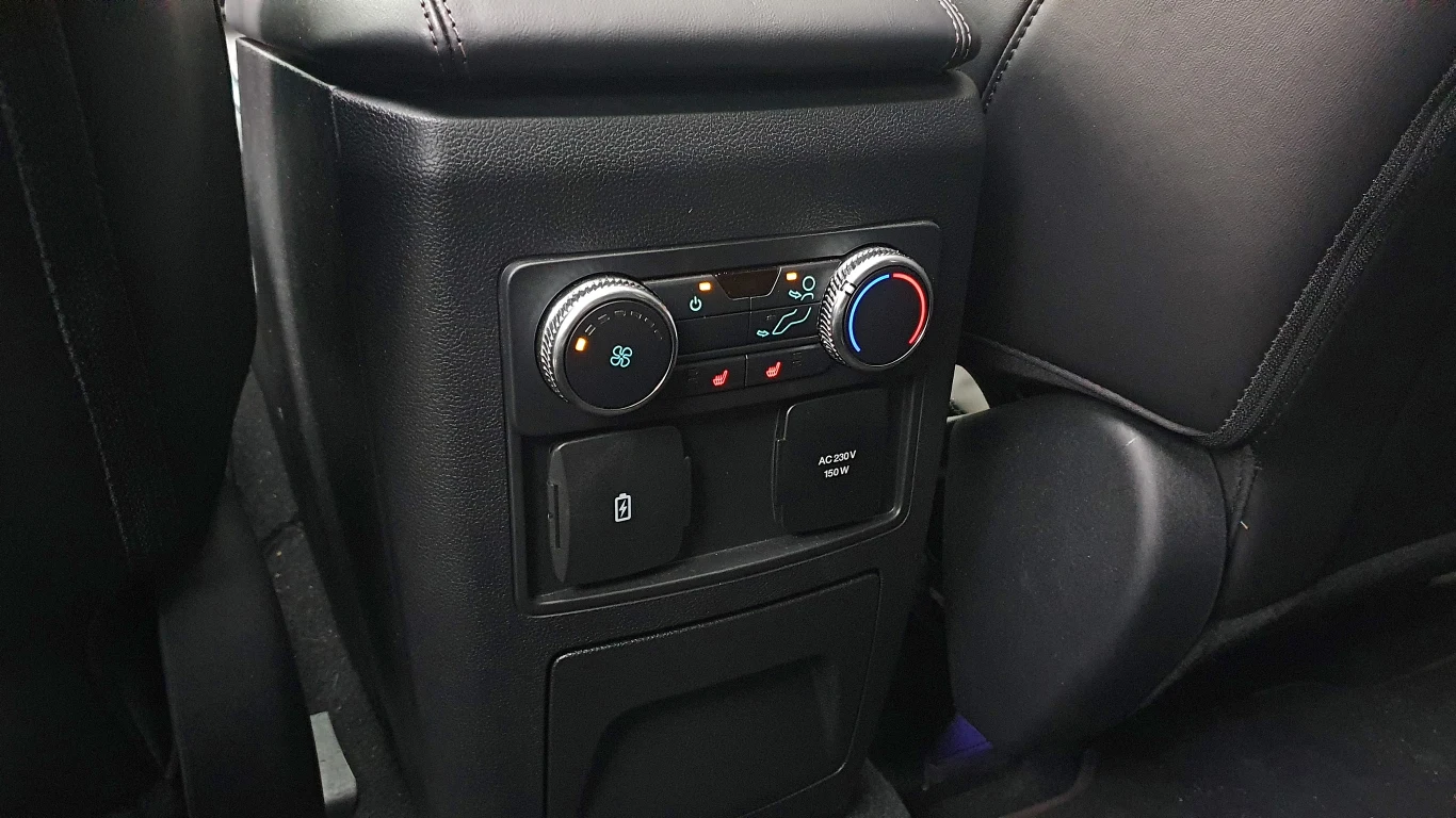Ford Explorer Platinum