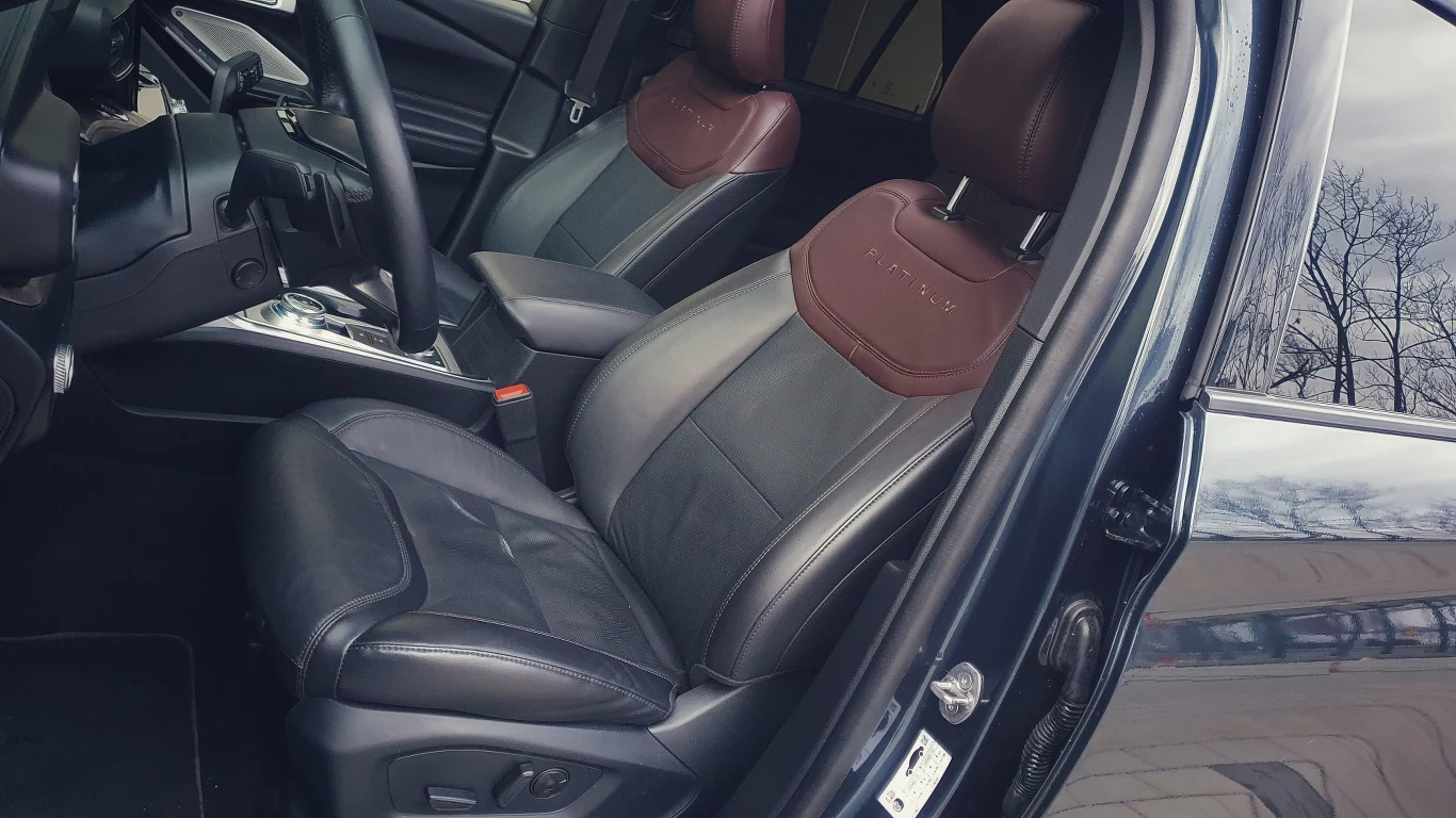 Ford Explorer Platinum