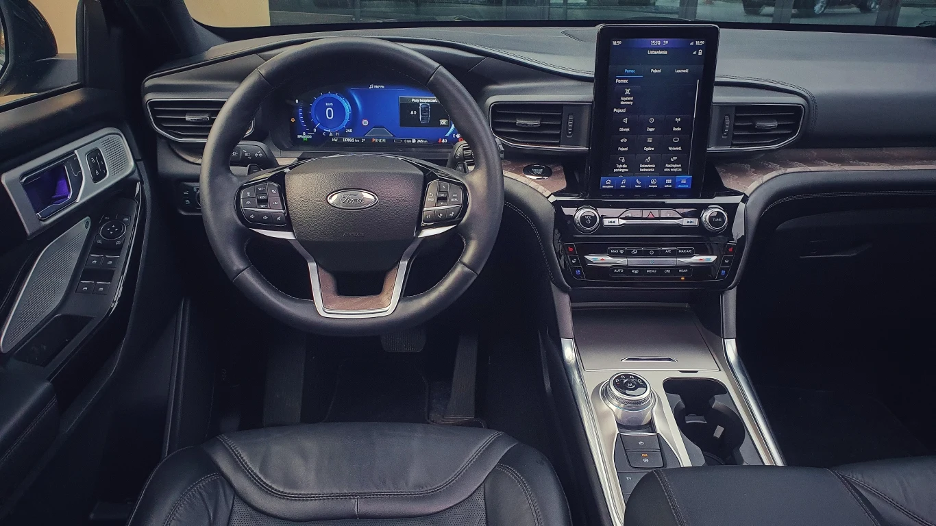 Ford Explorer Platinum