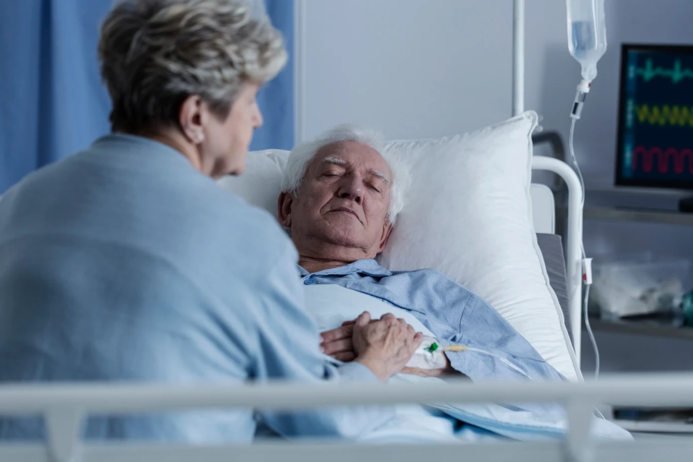 Śmierć kliniczna to nagłe ustanie podstawowych funkcji życiowych: krążenia oraz oddechu, z zachowaną aktywnością mózgu