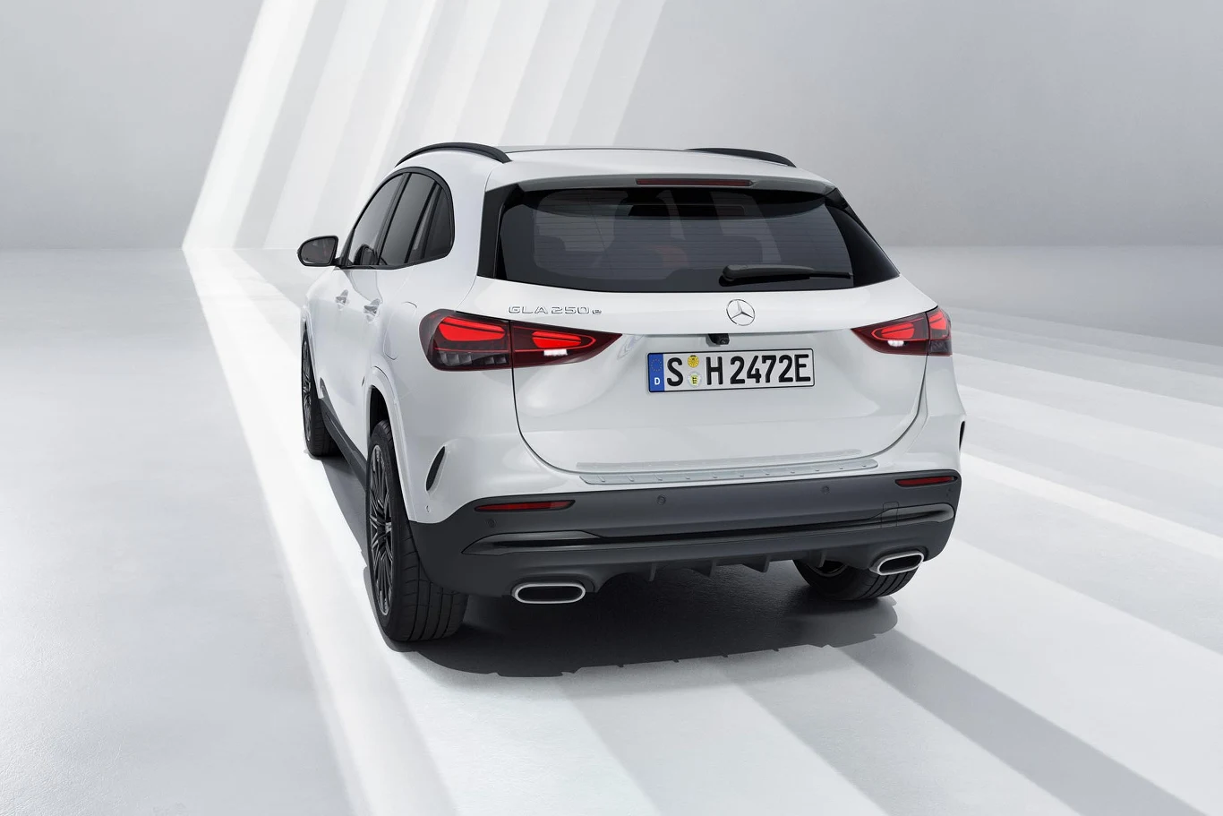 Mercedes GLB i Mercedes GLA 2023