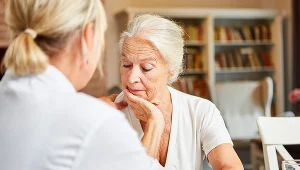 Podstawowe badania krwi i moczu może zlecić lekarz rodzinny. Do niektórych specjalistów dostaniesz się bez skierowania