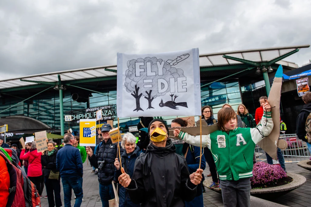 Aktywiści protestują na lotnisku Schiphol
