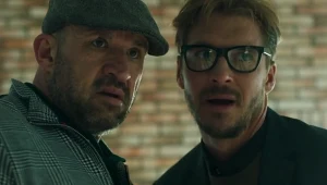 Tomasz Oświeciński i Mikołaj Roznerski w filmie "Blef doskonały"