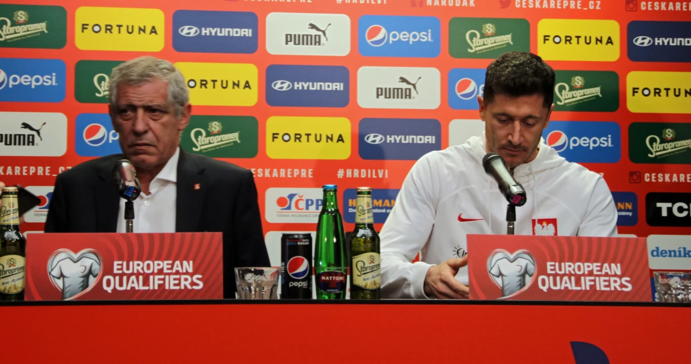 Robert Lewandowski i Fernando Santos na konferencji prasowej przed meczem z Czechami