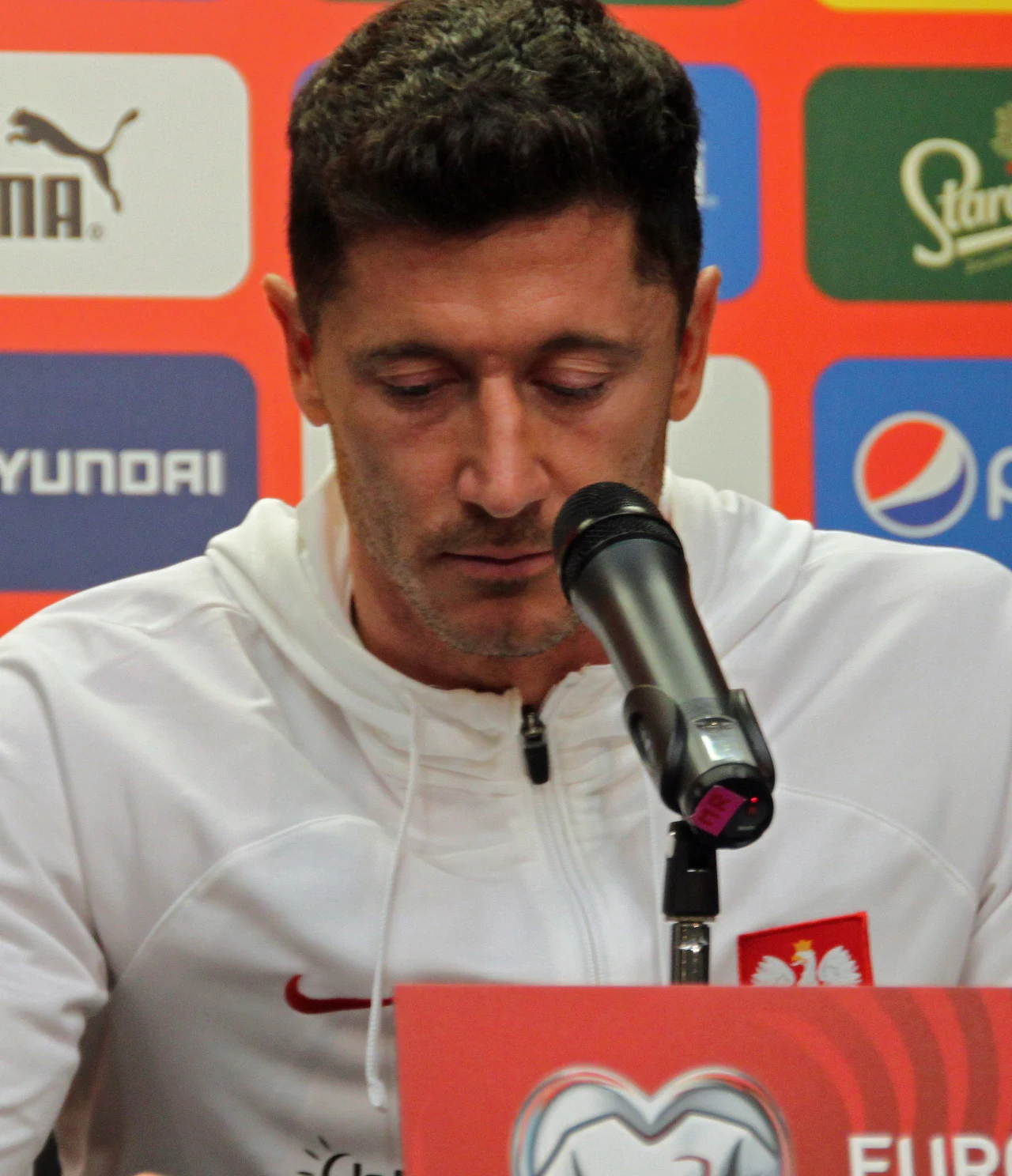 Robert Lewandowski na konferencji prasowej przed meczem z Czechami