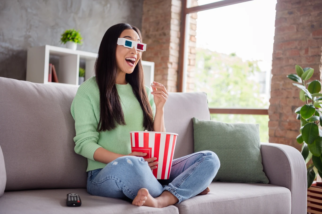 Do uzyskania efektu 3D wystarczą okulary z polaryzacją. Dzięki temu nasz mózg tworzy złudzenie trójwymiarowego obrazu Do uzyskania efektu 3D wystarczą okulary z polaryzacją. Dzięki temu nasz mózg tworzy złudzenie trójwymiarowego obrazu