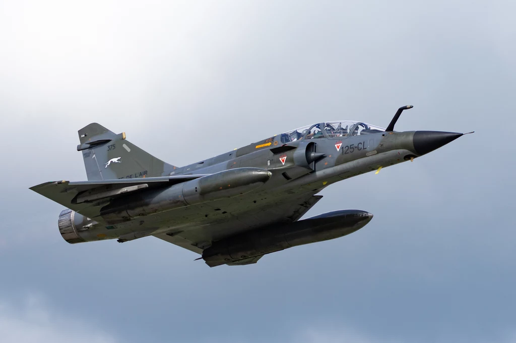 Francja może przekazać Ukrainie część swoich myśliwców Mirage 2000