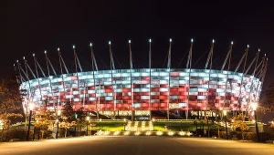 58 274 kibiców może oglądać mecz na największym stadionie w Polsce - PGE Narodowym w Warszawie.