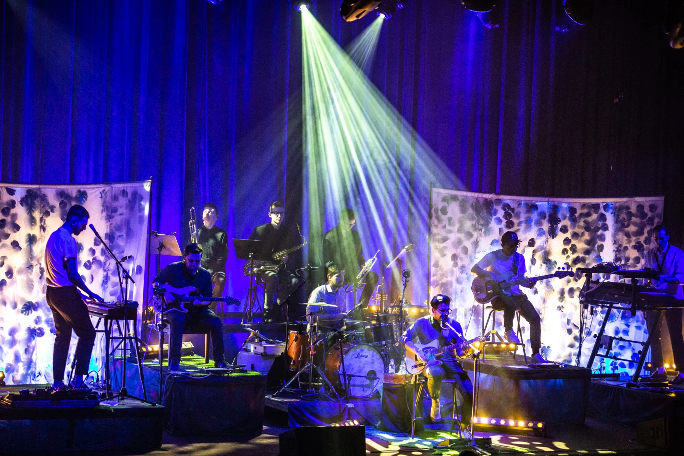 Zobacz zdjęcia z koncertu "Happysad Inaczej"