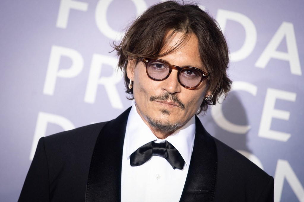 Johnny Depp zamieszkał we wsi położonej na terenie Wielkiej Brytanii