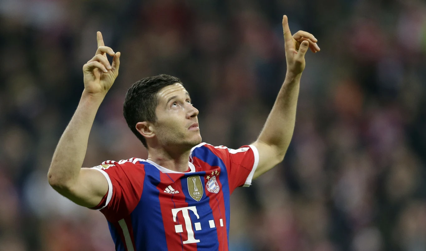Robert Lewandowski zadedykował gola zmarłemu tacie Robert Lewandowski zadedykował gola zmarłemu tacie