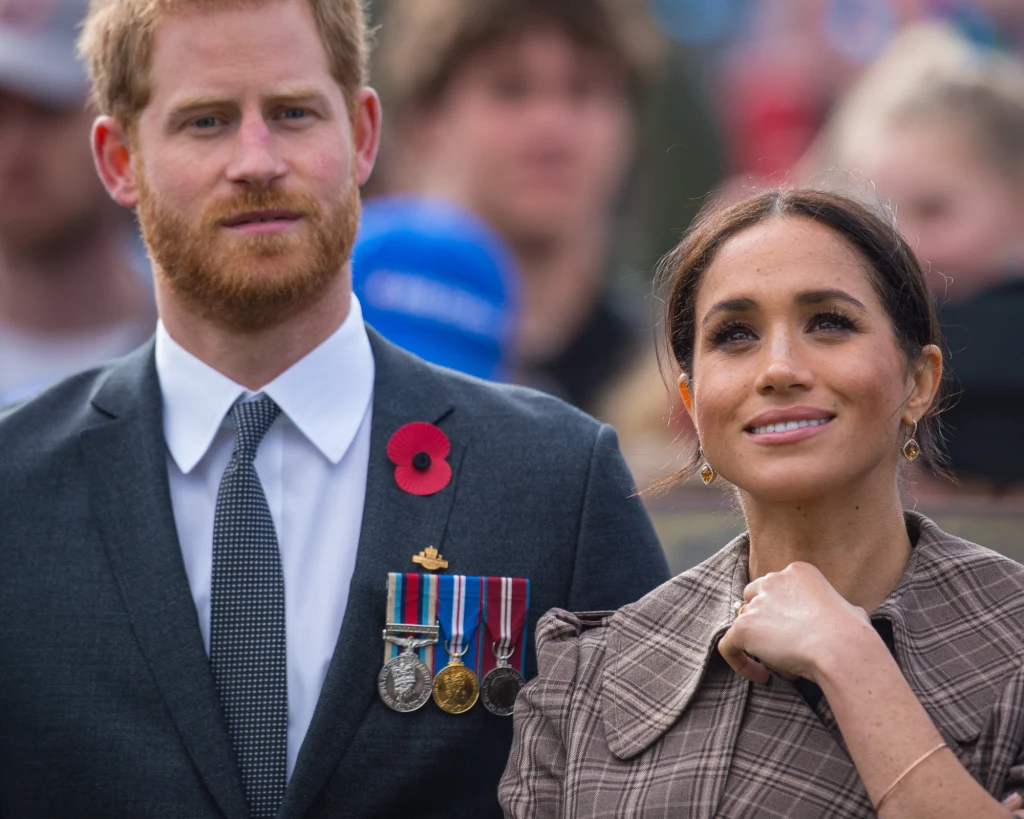 Harry i Meghan nie mają żadnych szans pojawić się na balkonie w trakcie koronacji!