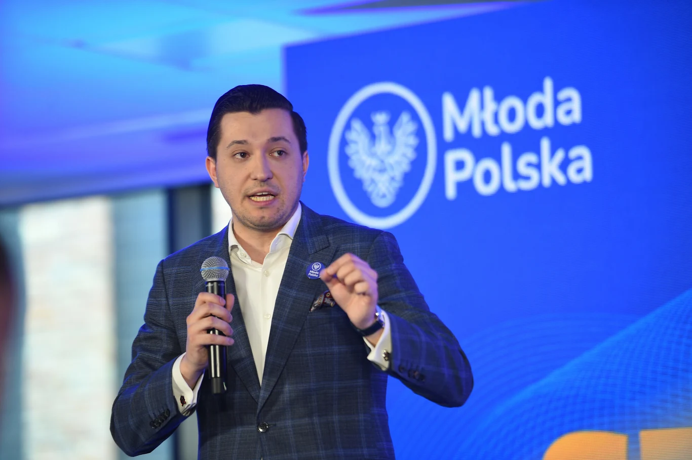 Jan Strzeżek podczas niedzielnej konwencji stowarzyszenia Młoda Polska Jan Strzeżek podczas niedzielnej konwencji stowarzyszenia Młoda Polska