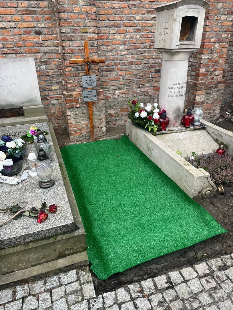 Grób Jerzego Połomskiego Grób Jerzego Połomskiego