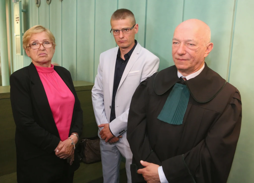 Tomasz Komenda z mamą i prawnikiem Tomasz Komenda z mamą i prawnikiem