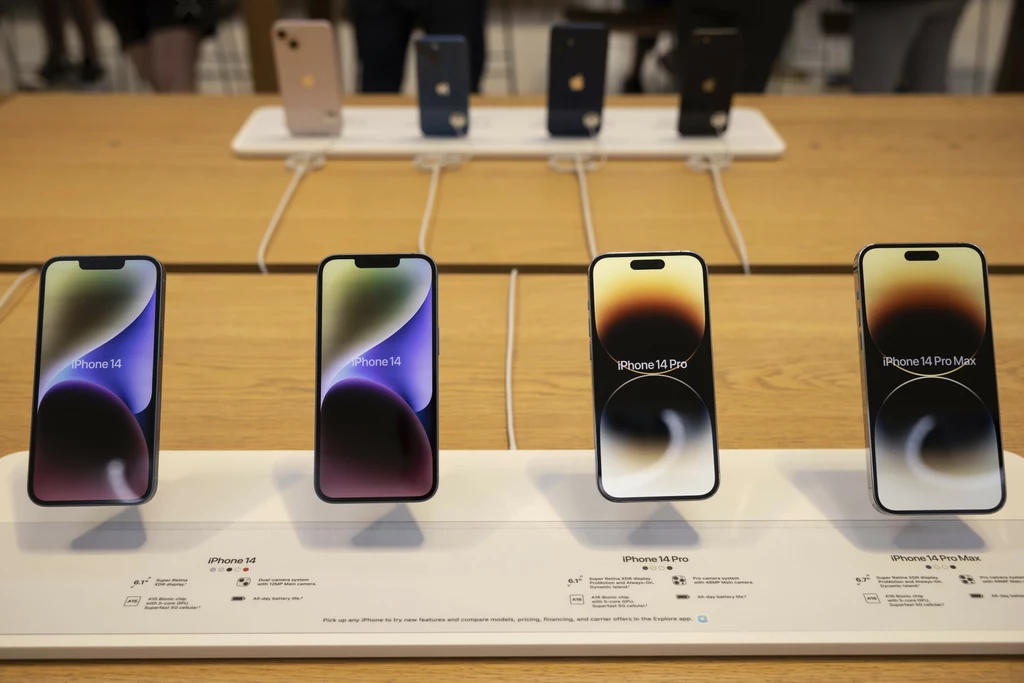 iPhone 15 w każdym wariancie ma posiadać Dynamic Island.