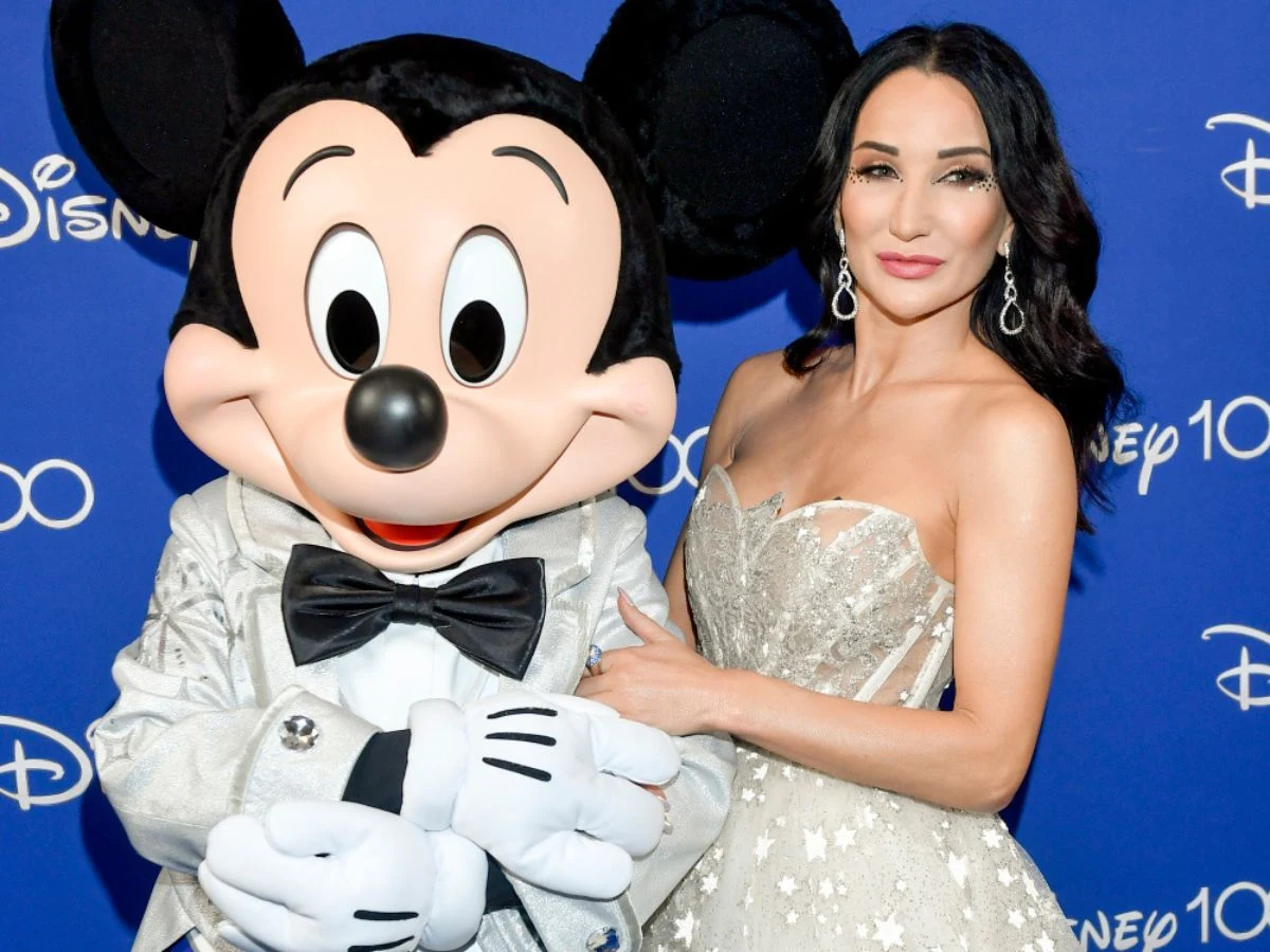 Justyna Steczkowska na 100-leciu Disneya Justyna Steczkowska na 100-leciu Disneya