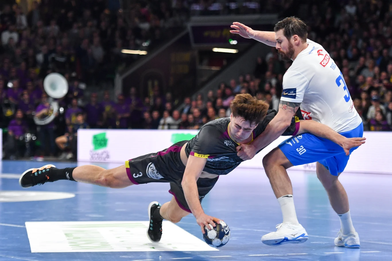 Linus Persson i Mirsad Terzić. Szwed w końcówce meczu sprawił, ze Nantes wciąż miało szansę na awans Linus Persson i Mirsad Terzić. Szwed w końcówce meczu sprawił, ze Nantes wciąż miało szansę na awans