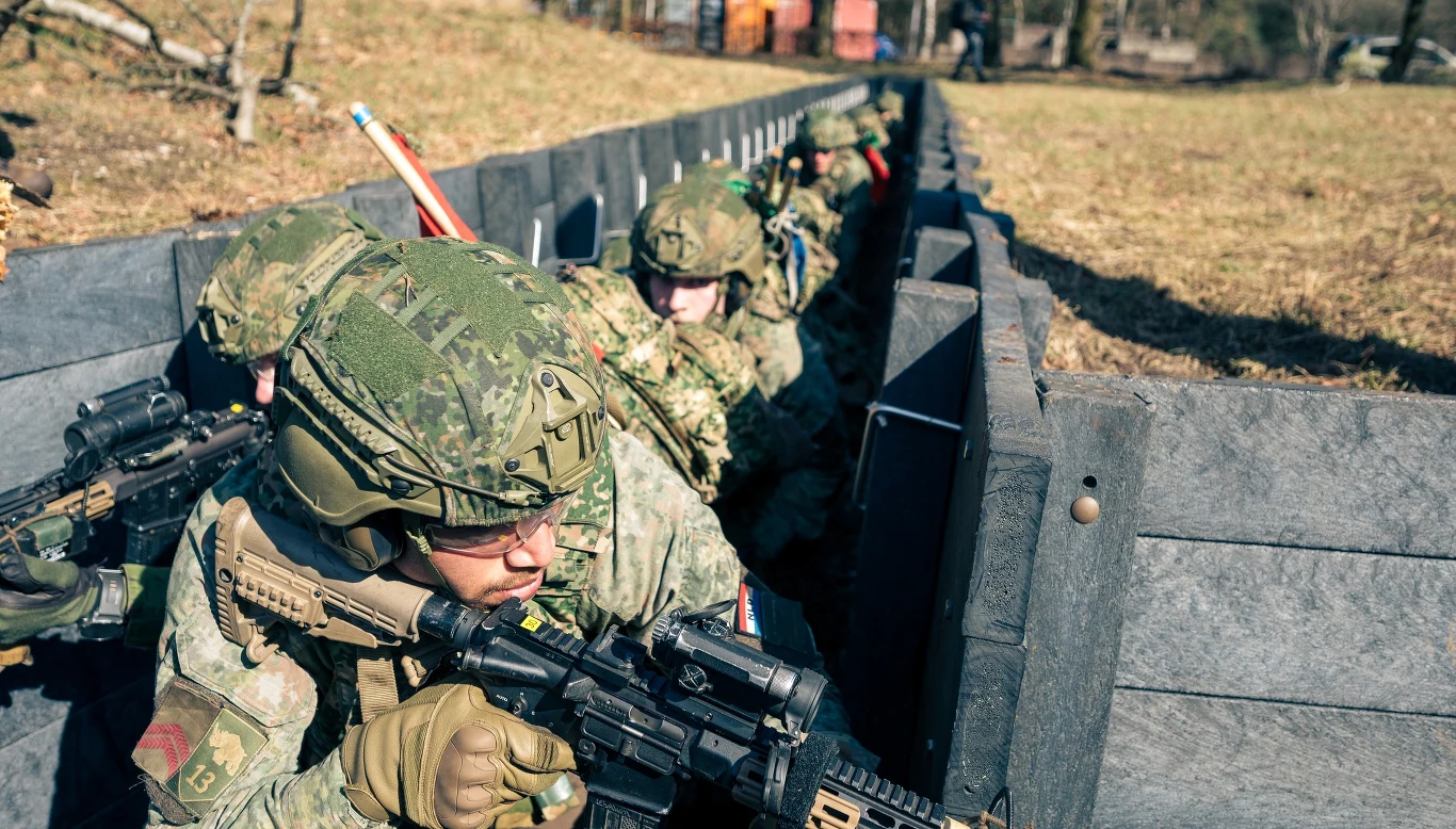 Żołnierze 13. Lekkiej Brygady z Oirschot Żołnierze 13. Lekkiej Brygady z Oirschot