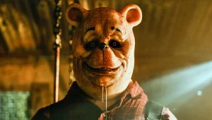 Kadr z filmu "Puchatek: Krew i miód"