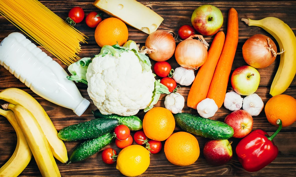 Na liście produktów dozwolonych do spożycia w Wielki Piątek znajdziemy m.in. nabiał, warzywa oraz owoce