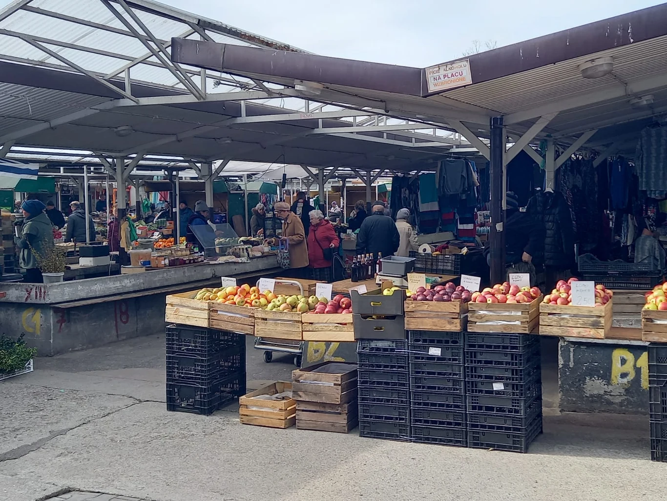 Jak co roku, rozgorzała dyskusja o cenach owoców i warzyw. Pogoda nie sprzyja plantatorom i sadownikom. Zdj. ilustracyjne Jak co roku, rozgorzała dyskusja o cenach owoców i warzyw. Pogoda nie sprzyja plantatorom i sadownikom. Zdj. ilustracyjne