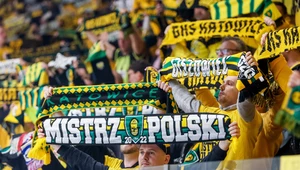 Kibice GKS Katowice podczas czwartego i ostatniego meczu finałowego hokejowej Ekstraligi