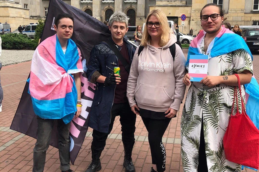 Obecny zarząd Fundacji Trans-Fuzja: Grzegorz "Lifyen" Żak, Julia Kata, Kaj Koperski i Stanisław Orszulak