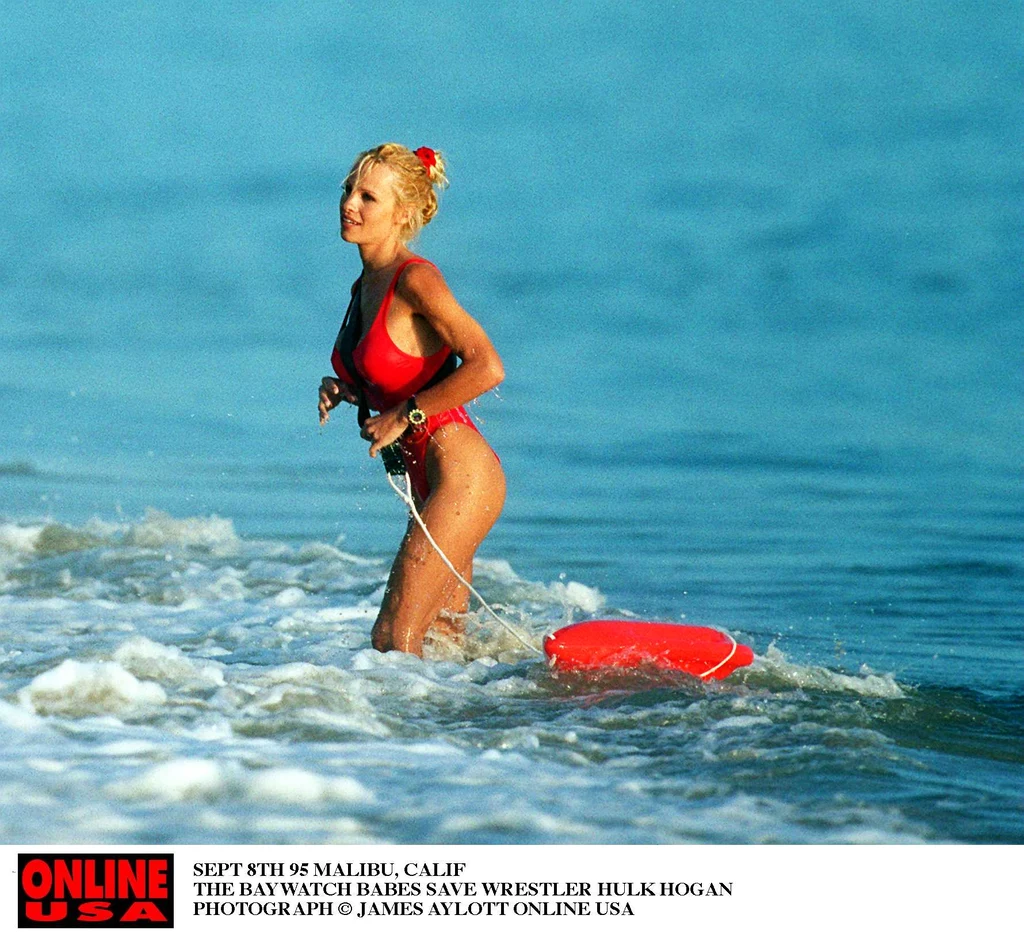 Pamela Anderson była inspiracją modową i urodową dla wielu kobiet 