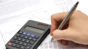 Po styczniu w budżecie było 11,2 mld zł nadwyżki, teraz jest deficyt 