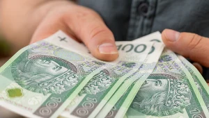 ​Prawie 2 tys. zł miesięcznie. Tyle od stycznia dostanie większość emerytów