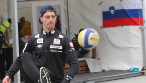 Szalony dzień w Planicy i ciągła zmiana decyzji. "To było wymagające dla skoczków"