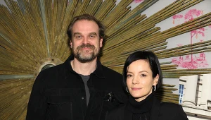 David Harbour i Lily Allen w 2022 roku w Nowym Jorku