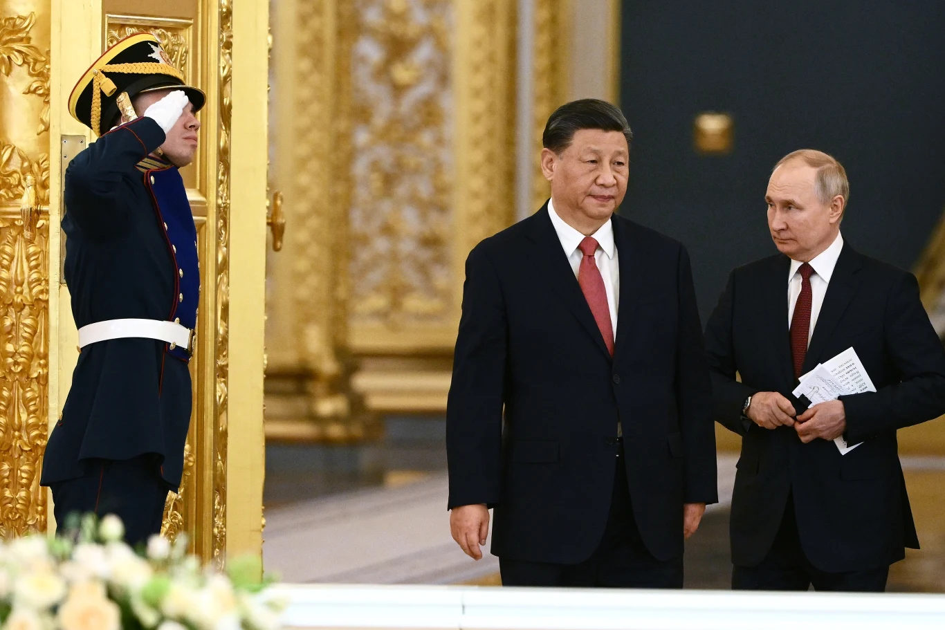Chiny czynnie wspierają rosyjski przemysł zbrojeniowy? Na zdjęciu Xi Jinping i Władimir Putin w Moskwie Chiny czynnie wspierają rosyjski przemysł zbrojeniowy? Na zdjęciu Xi Jinping i Władimir Putin w Moskwie