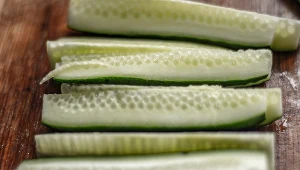 Zielony ogórek ma wiele zalet. Warto jednak zapamiętać, z czym go nie łączyć