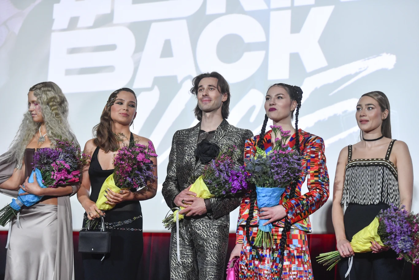 Młodzi aktorzy na premierze serialu HBO Max "#BringBackAlice"