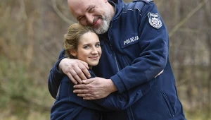 Agnieszka Doczyńska i Michał Piela na planie "Ojca Mateusza" 