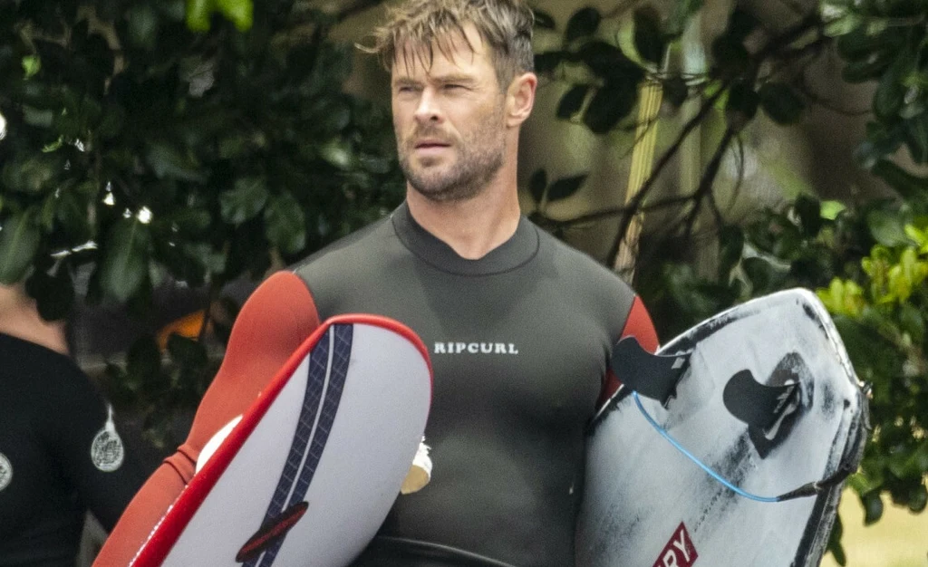 Chris Hemsworth Chris Hemsworth