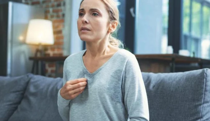 Przez choroby i stres, ale nie tylko. Jest też inna przyczyna potliwości