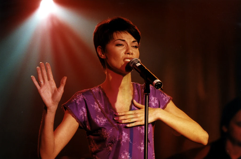 Edyta Górniak u szczytu popularności na arenie międzynarodowej Edyta Górniak u szczytu popularności na arenie międzynarodowej