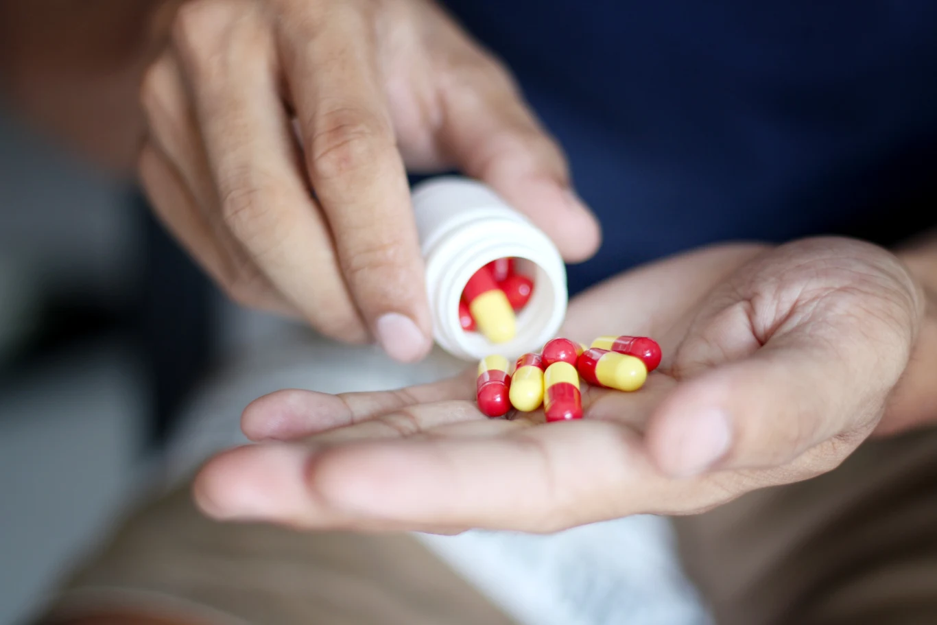 Coraz więcej pacjentów otrzymuje wynik "brak opcji terapeutycznych" z laboratorium mikrobiologicznego