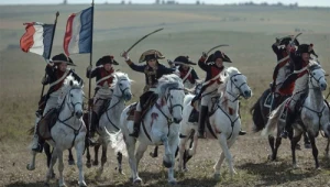 Joaquin Phoenix na pierwszy oficjalnym zdjęciu z filmu "Napoleon"
