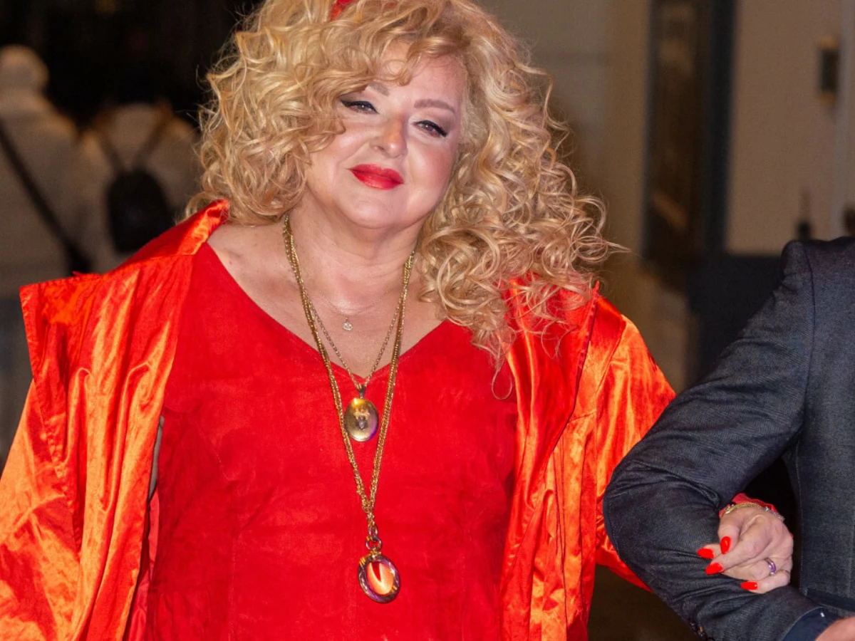 Magda Gessler pozuje bez makijażu. Stan jej cery to wina nieprzespanych nocy? Magda Gessler pozuje bez makijażu. Stan jej cery to wina nieprzespanych nocy?