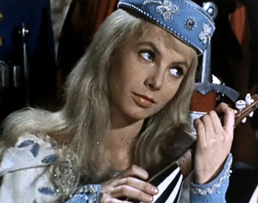 W Danusi z "Krzyżaków" kochało się wielu. Odtwórczyni tej przesławnej roli porzuciła karierę dla tego jedynego!