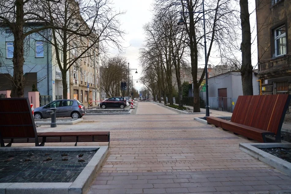 Najdłuższy woonerf w Łodzi oddany do użytku. Najdłuższy woonerf w Łodzi oddany do użytku.