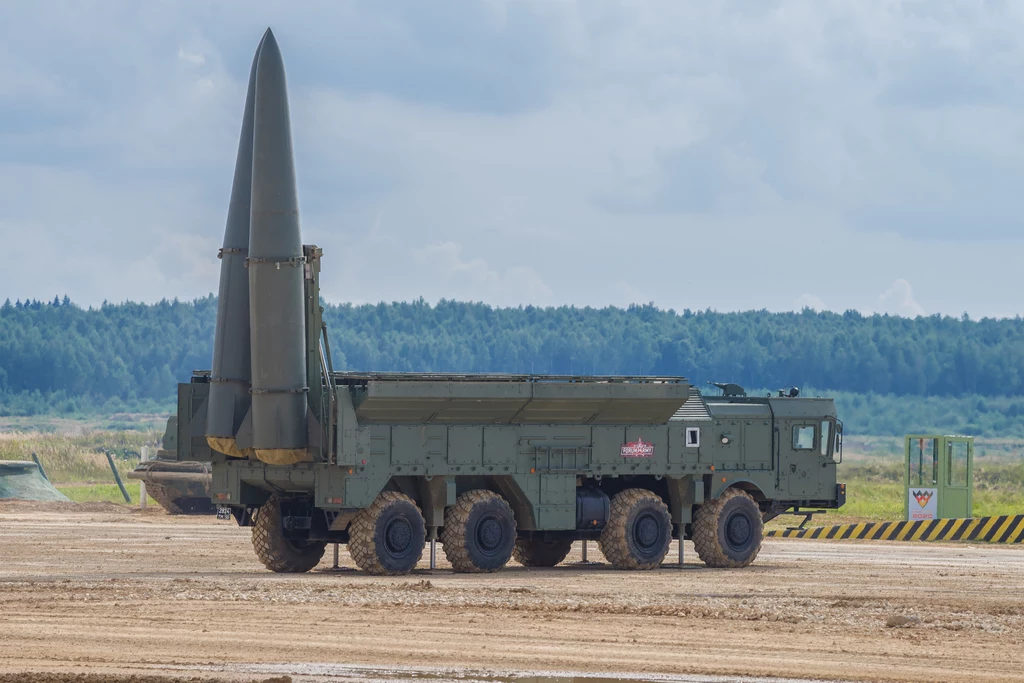 Rosyjskie ćwiczenia jądrowe przenoszą się pod granicę z NATO